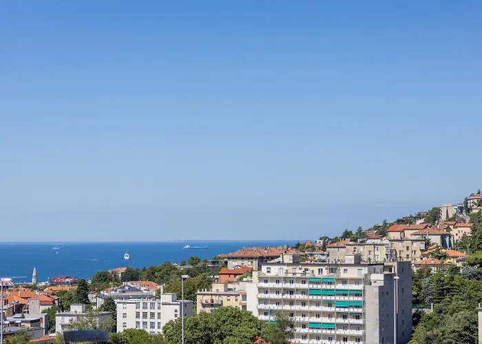 Cosy Moods - Campus * Trieszt